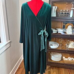 IGIGI Forest Green Velvet Wrap Dress with Silk Trim Plus Size 18/20